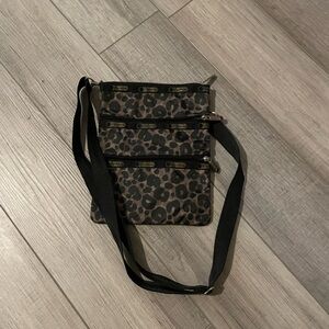 LeSportSac Crossbody Leopard Cheetah Print